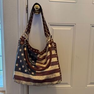 American Flag Brown and Blue Patriotic Women's shoulder Bag NWOT gold hardware